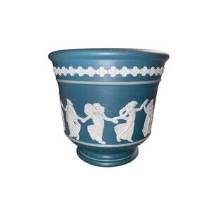 Beautiful Dudson Jasperware Plant Pot